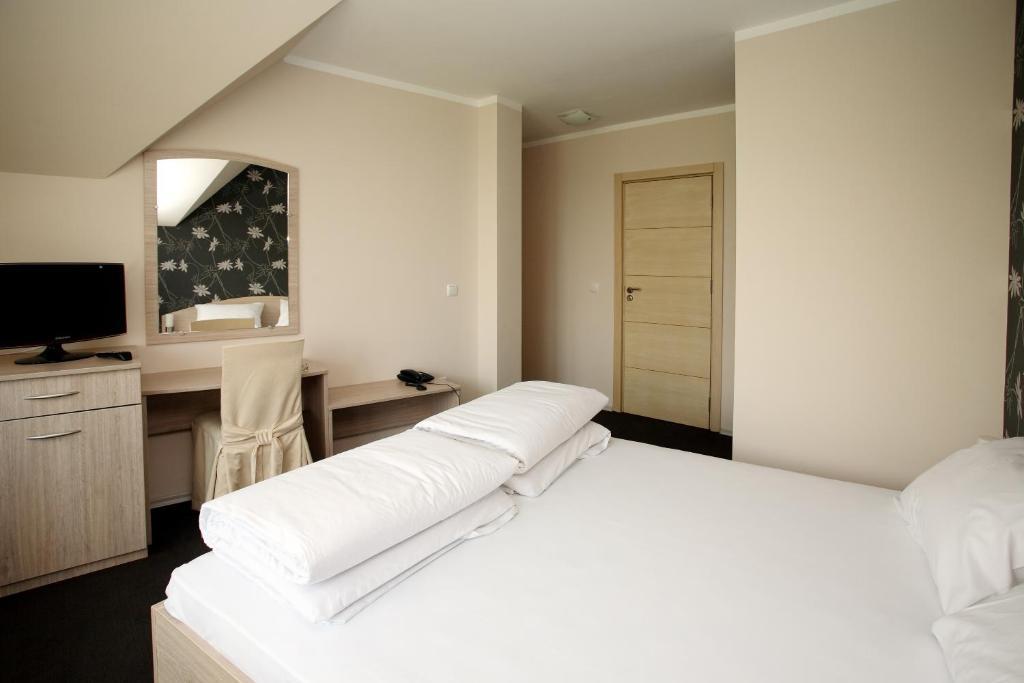Family Hotel Diana Sofia Room photo
