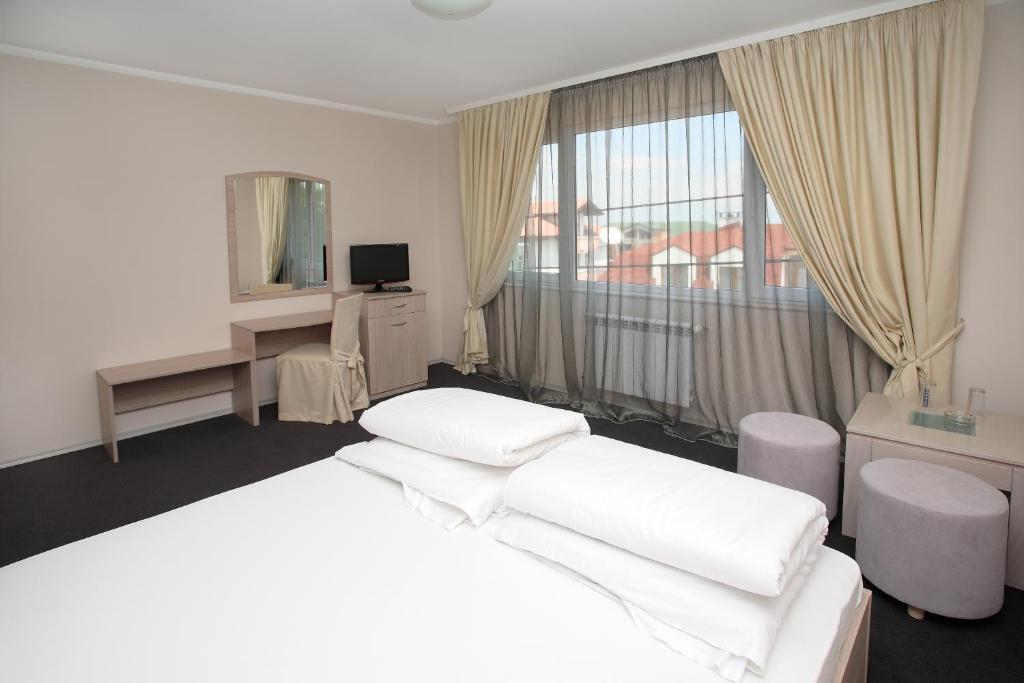 Family Hotel Diana Sofia Room photo