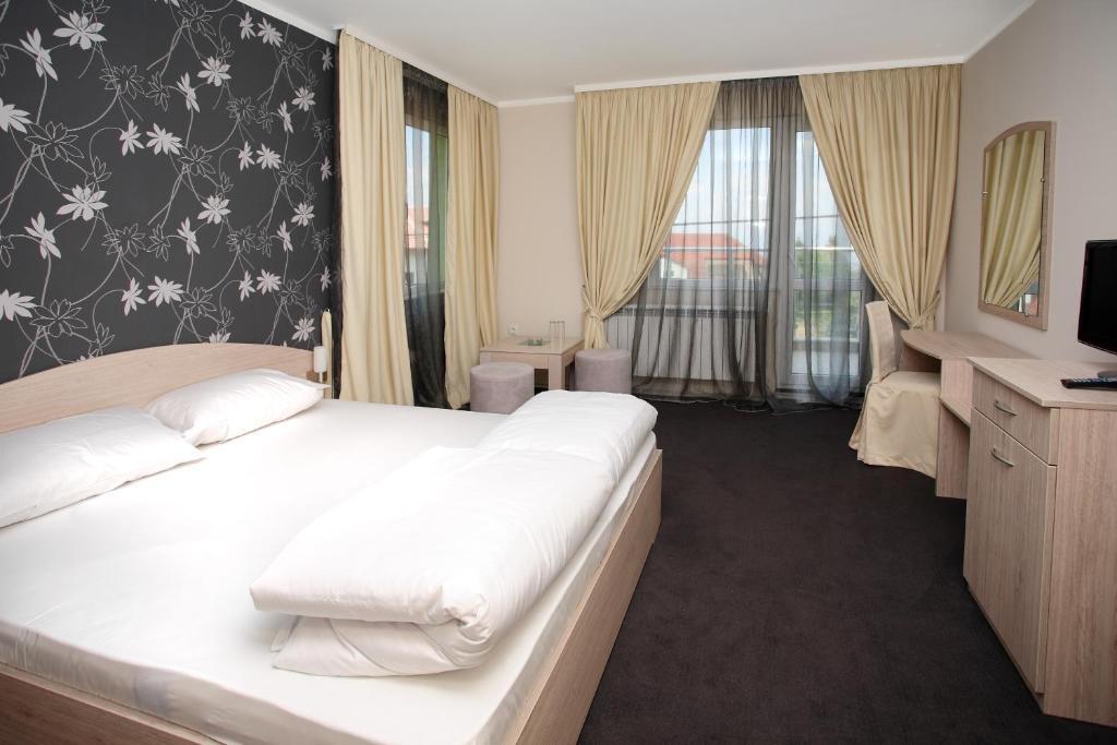 Family Hotel Diana Sofia Room photo